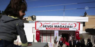 Türk Kızılay'ı Sevgi Mağazası İle Tel Abyadlıları Sevindiriyor