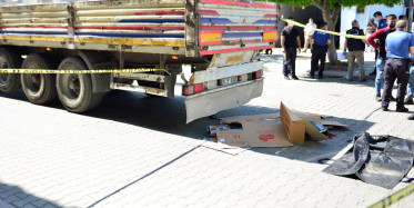 Tır, elektrikli bisikletteki Enes’i Hayattan Kopardı