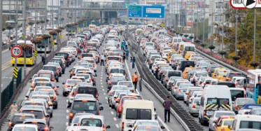 İstanbul'da Trafik Yoğunluğu Yüzde 42'lere Ulaştı