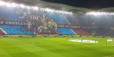 Trabzonspor Tribünlerinden Başakşehir Maçında Müthiş Kareografi!
