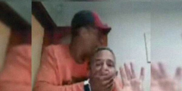 Canlı Yayında Ders Anlattığı Sırada Soyuldu!