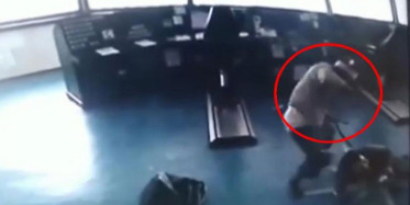 Türk Gemisine Yapılan Korsan Saldırısı Kamerada