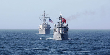 Türk ile Amerika Deniz Kuvvetleri'nden Karadeniz'de Geçiş Eğitimi