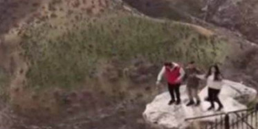 Uçurum Kenarında Halay Çektiler! Yürekler Ağza Geldi