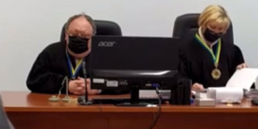 Ukrayna'da Mahkemede Uyuyakalan Hakime Soruşturma Başlatıldı