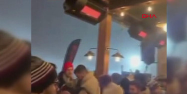 Uludağ'da Tatilciler Koronavirüs Yokmuş Gibi Eğlendi