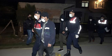 Uyuşturucunun Etkisiyle Tecavüze Yeltenen Ev Arkadaşını Öldürdü