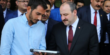 Bakan Varank'tan 'Derdimiz Memleket' Paylaşımı