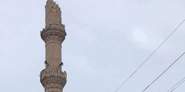 Yalova'daki 5 büyüklüğündeki deprem cami minaresini yıktı!