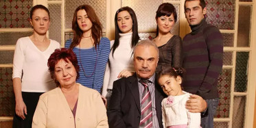 Yaprak Dökümü'yle hafızalara kazınan ünlü oyuncu ölümden döndü!