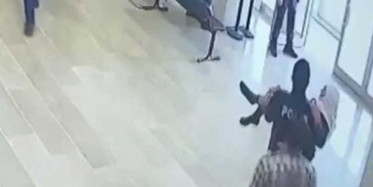 Mardin'de Bir Polis Yaşlı Kadını Kucağında Taşıdı