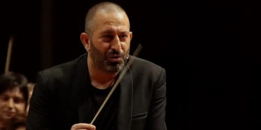 Cem Yılmaz Spor Yaparken Çekilen Videosunu Yayınladı