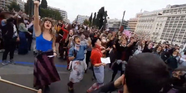 Yunan Kadınlar Miçotakis'e Seslendi