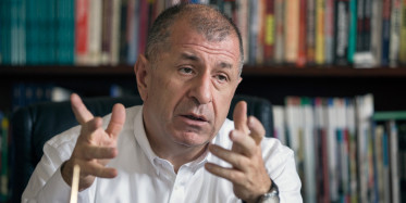 Zafer Partisi Genel Başkanı Ümit Özdağ'ın cuma namazında söylediği sözler sosyal medyada gündem oldu!