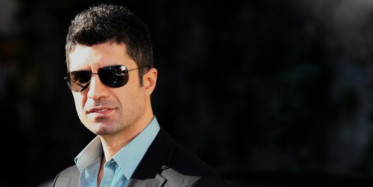 Özcan Deniz Apar Topar Hastaneye Kaldırıldı!