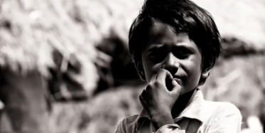 Zengin Adamın Kaybolan Cüzdanını Bulup Getiren Fakir Çocuk Bakın Karşılığında Zengin Adamdan Ne İstedi!