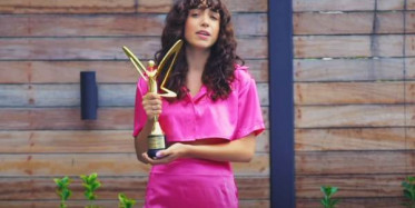 En İyi Çıkış Yapan Şarkıcı Ödülü Zeynep Bastık'ın Oldu