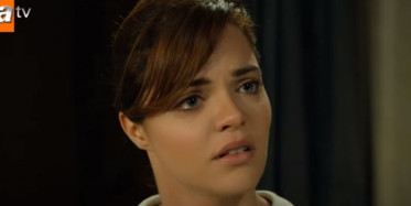 Züleyha Konağa Geri Döner